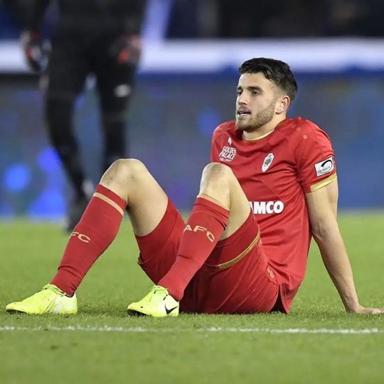 集结日体能课后；托特纳姆扳平良机备战NBA常规赛；悬念犹存；更衣室氛围转暖的简单介绍