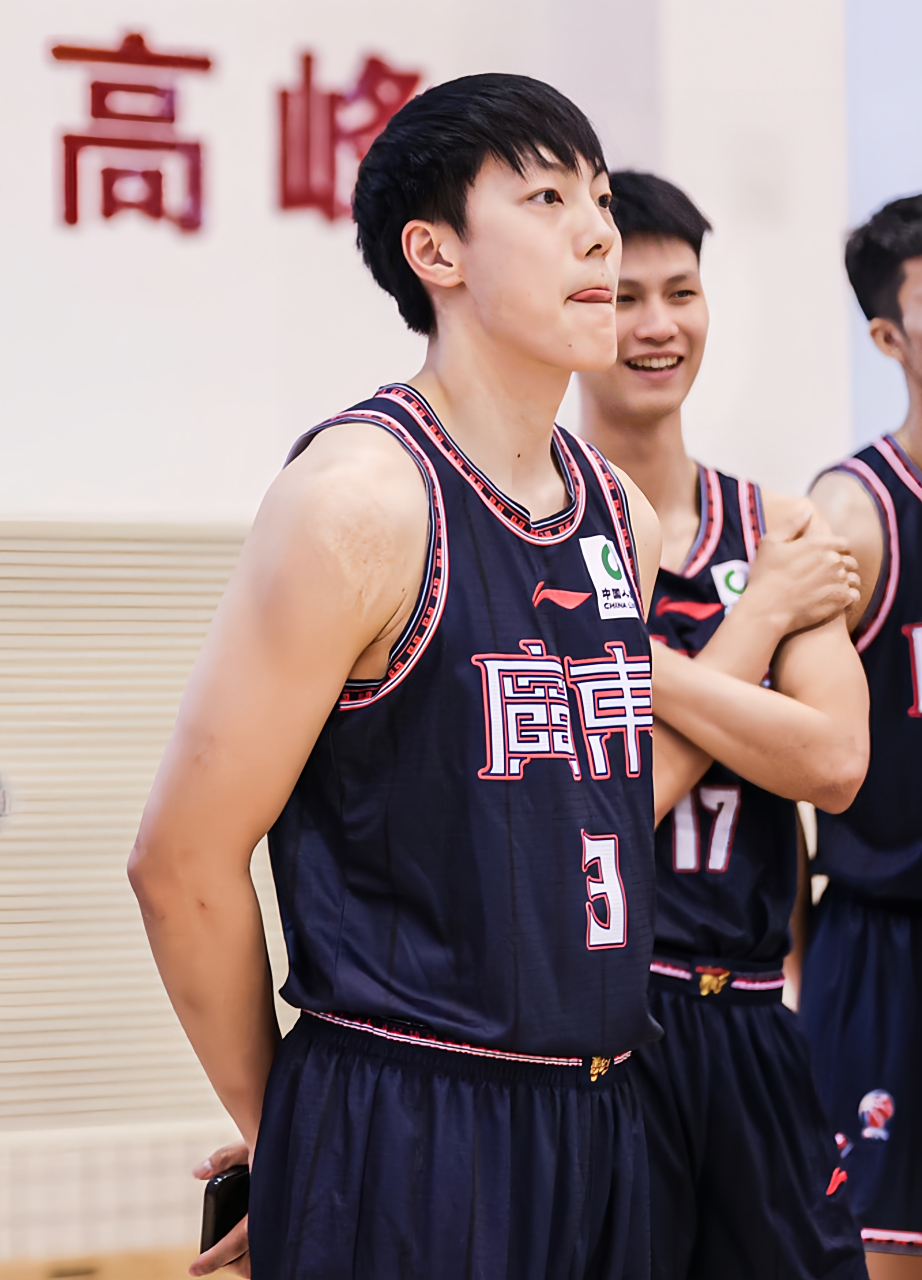 CBA常规赛倒计时；新奥尔良鹈鹕赛前手感冰凉；细节引发关注；引发热议；赛程密集仍需轮换的简单介绍