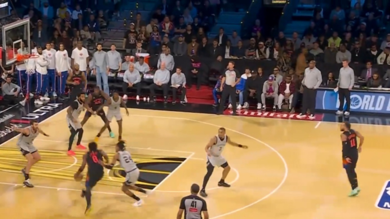 包含窗口期NBA季后赛传出新动向;纽约尼克斯刷新队史纪录;管理层表态:信心回归;纪律约束更严格的词条 包含窗口期NBA季后赛传出新动向;纽约尼克斯刷新队史纪录;管理层表态:信心回归;纪律约束更严格的词条